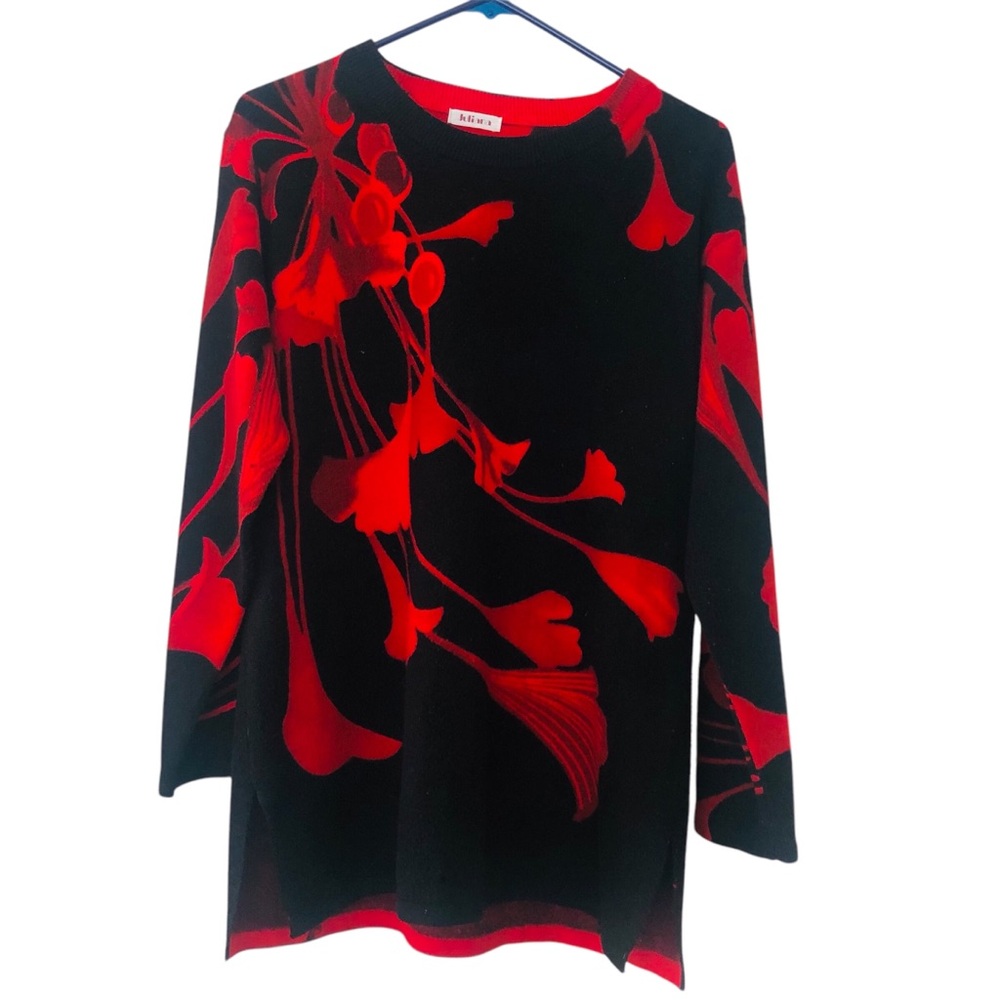Juliana Women’s Floral Black and Red Sweater size Large